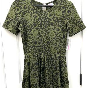 LuLaRoe medium Amelia dress, green floral pattern, NWT
